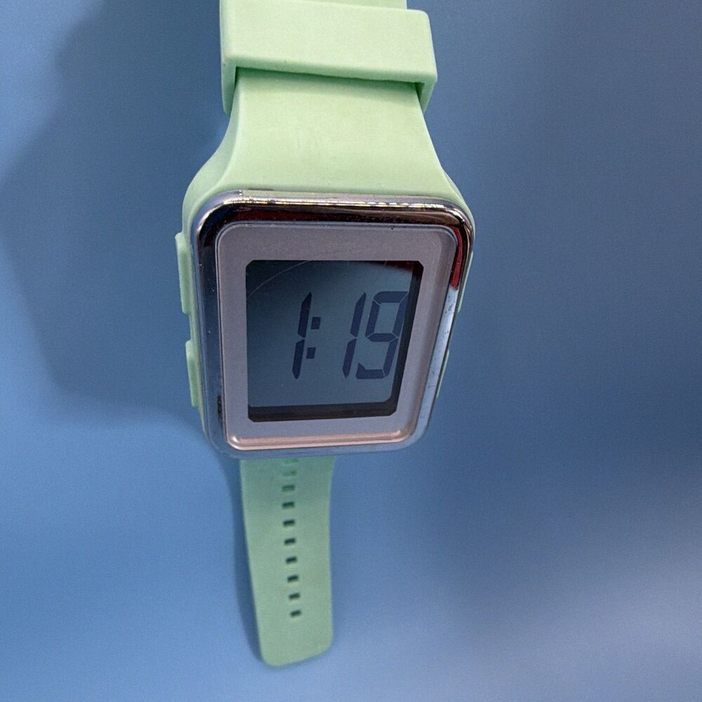 Digital Quartz Wristwatch Square Silver/Green Case Gray Dial Green Plastic Band